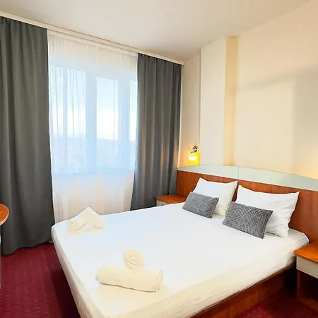 Dezudava Family 2* Sandanski