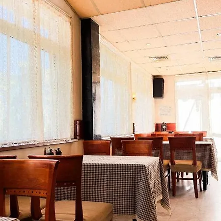 Dezudava Family Hotel 2*