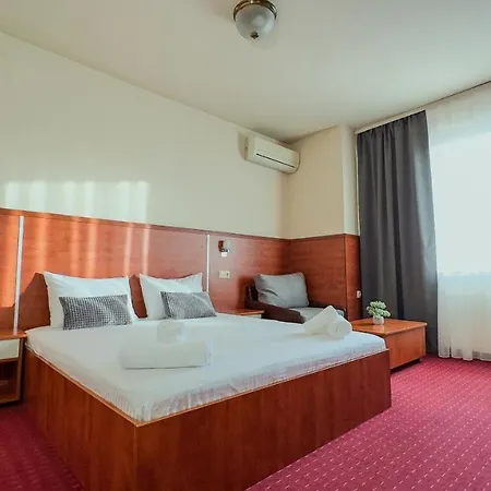 Hotel Dezudava Family