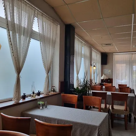 Dezudava Family Hotel