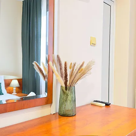 Dezudava Family Hotel
