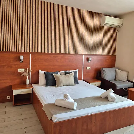 Dezudava Family Hotel