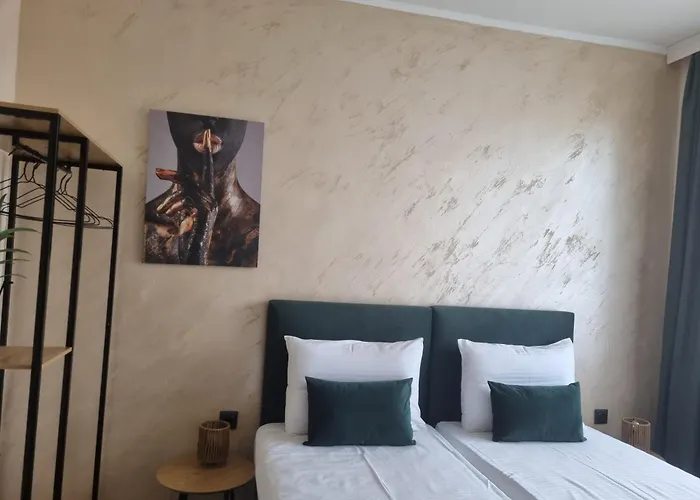 Dezudava Family Hotel 2*