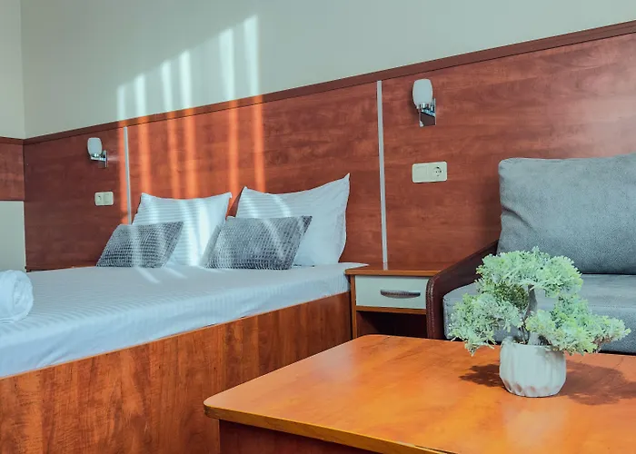 Hotel Dezudava Family