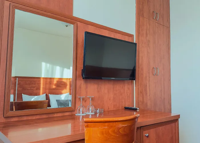 Dezudava Family Hotel 2*